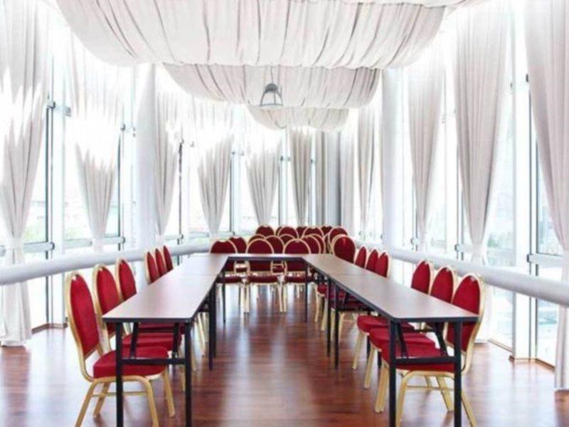 Garni Hotel Master ノヴィ・サド エクステリア 写真
