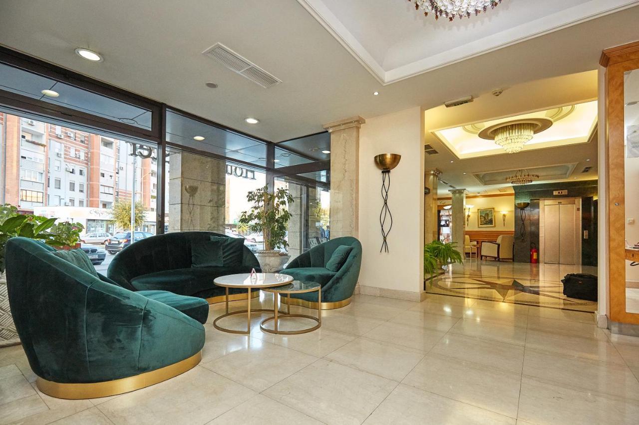 Garni Hotel Master ノヴィ・サド エクステリア 写真