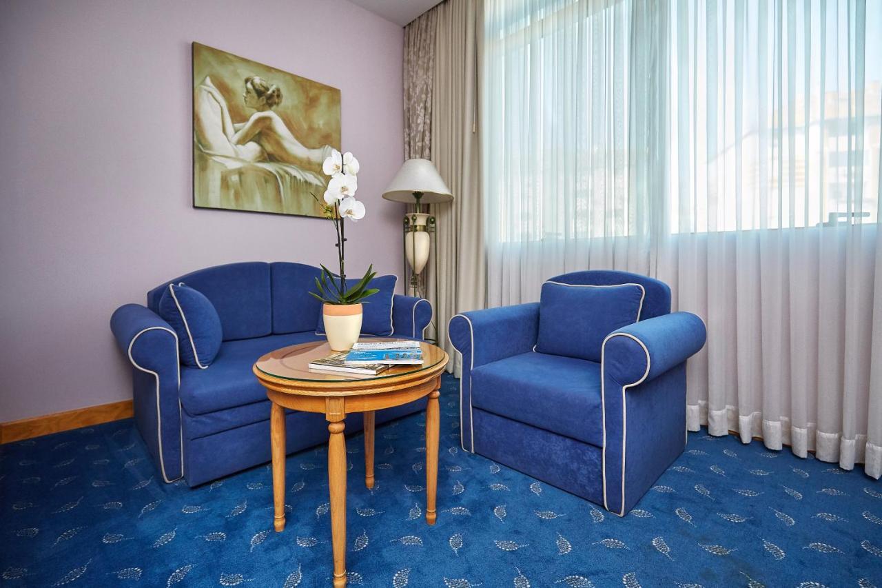 Garni Hotel Master ノヴィ・サド エクステリア 写真
