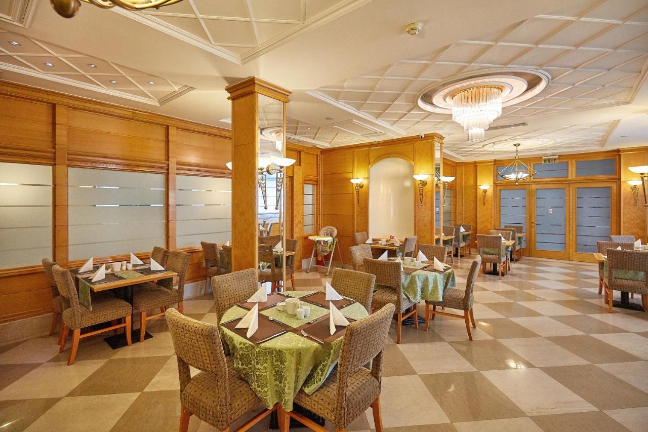 Garni Hotel Master ノヴィ・サド エクステリア 写真